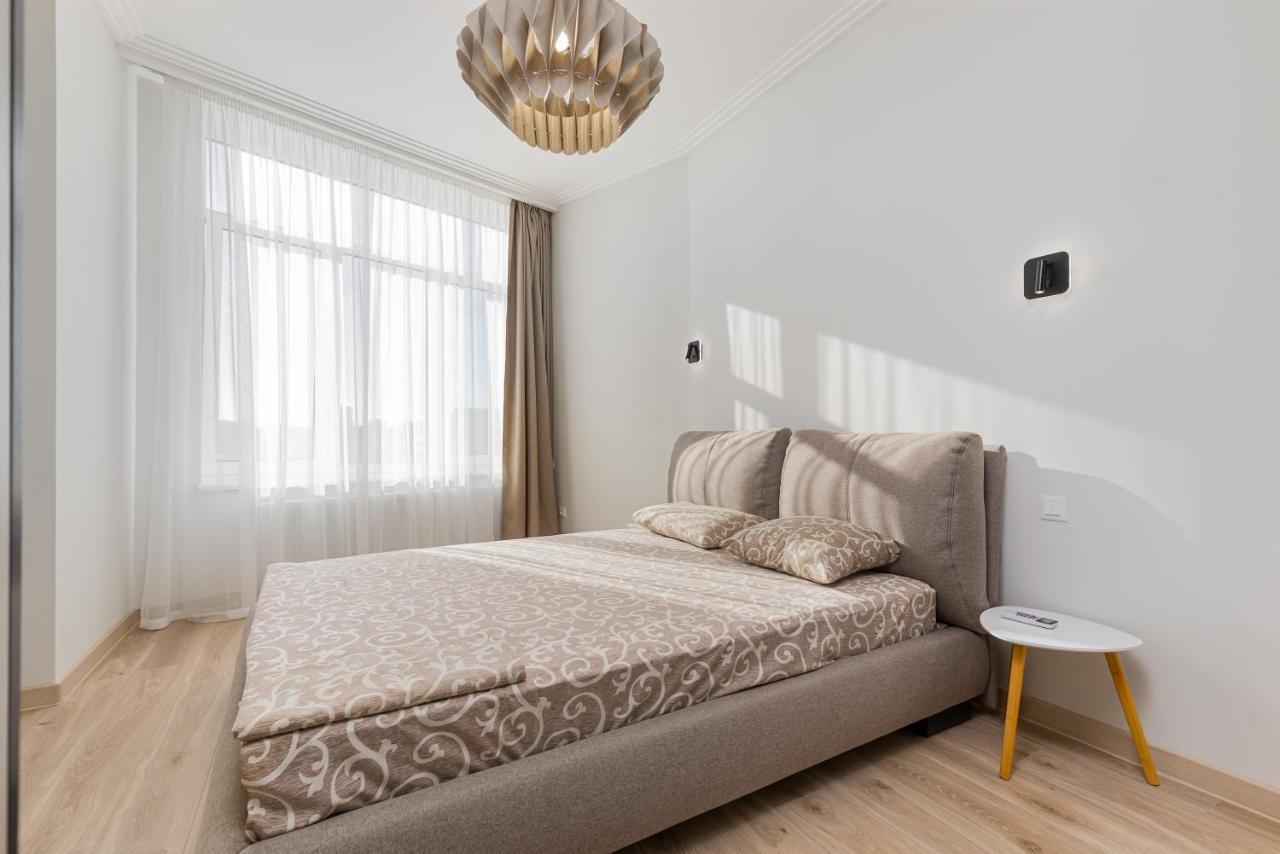 Sea Symphony 3-Bedrooms Apartment Odessza Kültér fotó
