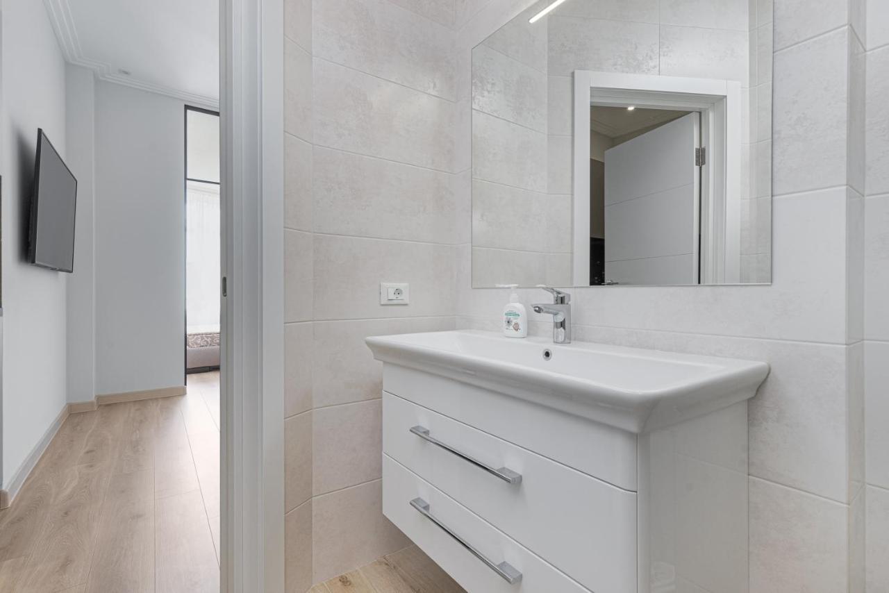 Sea Symphony 3-Bedrooms Apartment Odessza Kültér fotó